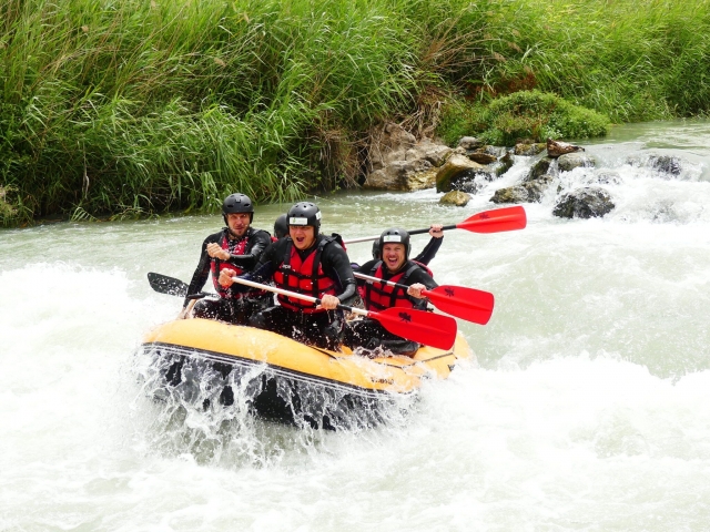  Superare le rapide del fiume Genil 