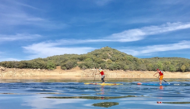  Pratiquer le SUP avec un ami 