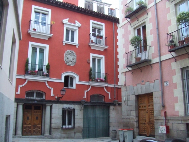  Building facade