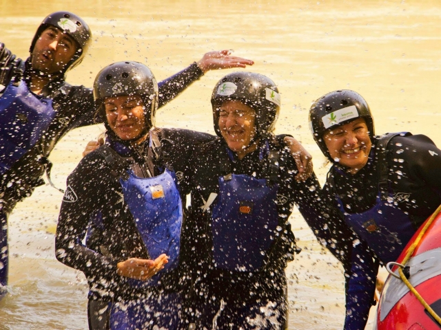  Rafting on the G3nil River