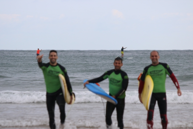  aulas de surf em cantabria 