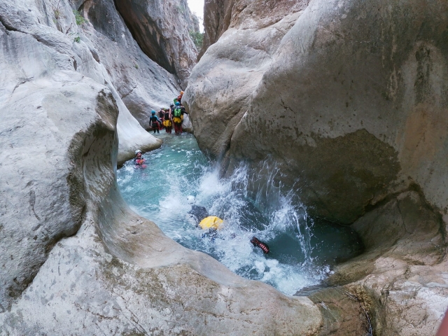 Jump into the natural pool in the Bolulla ravine 