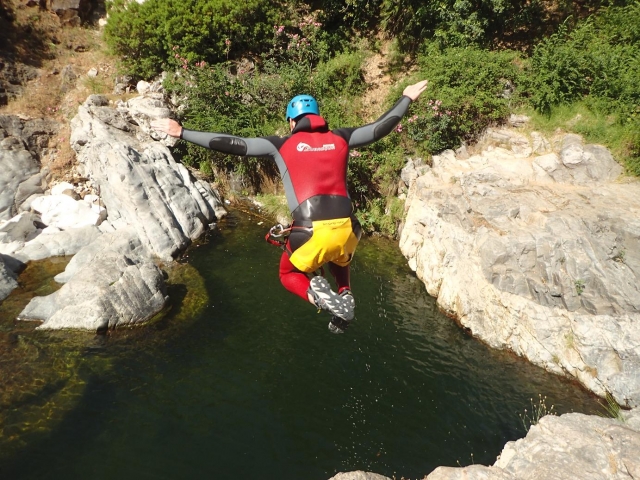  Sprung ins Wasser