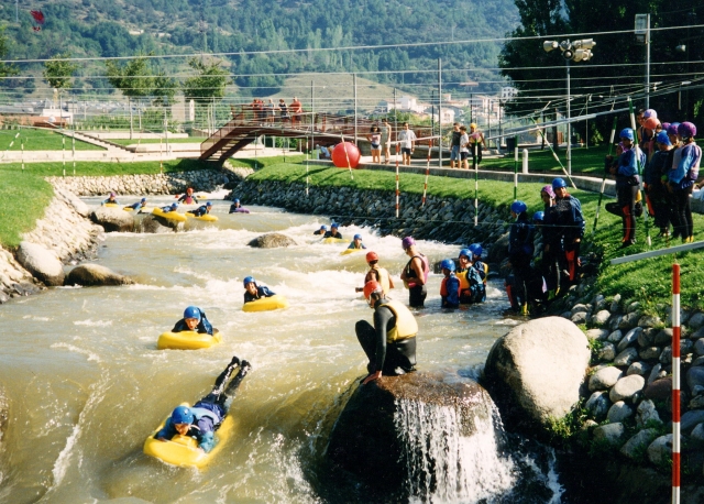  Vela in Hydrospeed attraverso i canali olimpici 
