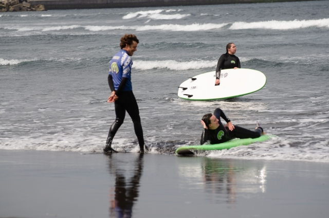  Surf camp sulla spiaggia di Quebrantos 