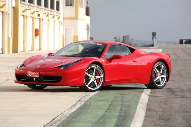 Conduire une Ferrari 458 à Jarama 