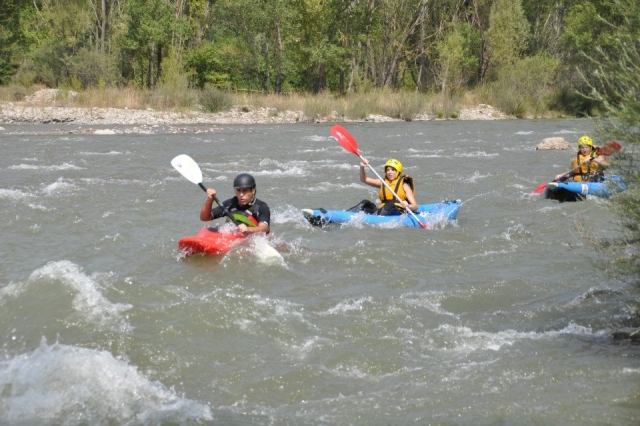 Travesía en kayak en embalse de Barasona