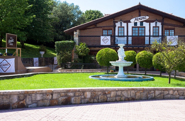  Bâtiment et jardins Moana 