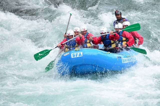  Encountering rapids 
