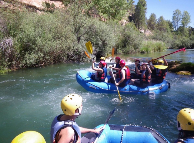 Vorführung der Rafting-Paddel 