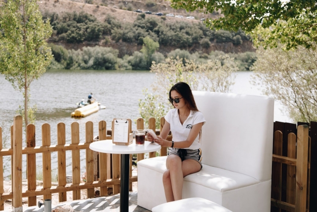  Chill-out-Bereich im Sumpf 