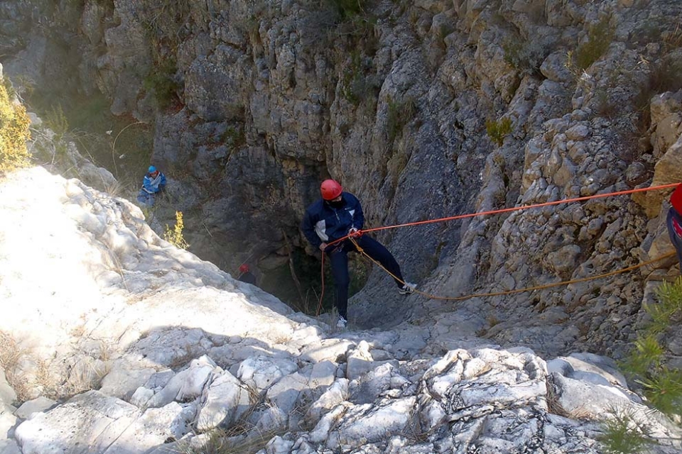  Desfrutar de uma descida de canyoning em Albacete 