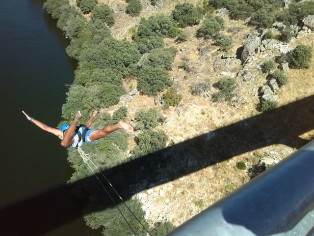  Bungee-Jumping in Los Ángeles de San Rafael 
