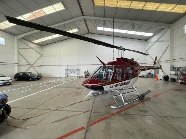 Nuestro helicóptero antes del vuelo 