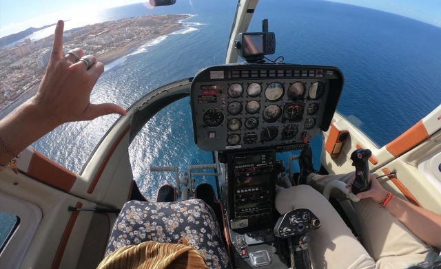  Sorvolare il mare in elicottero elicottero 