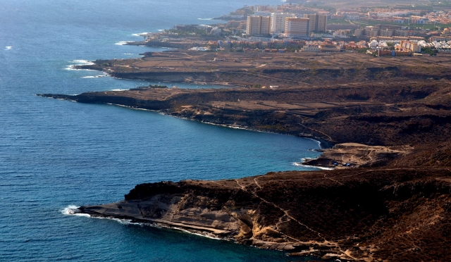  Le scogliere di Tenerife dall'elicottero 