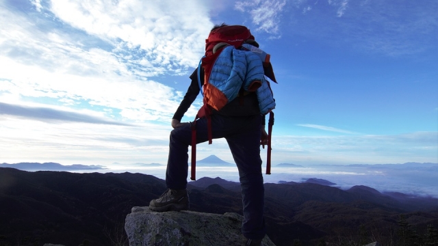  Climbing high mountains 
