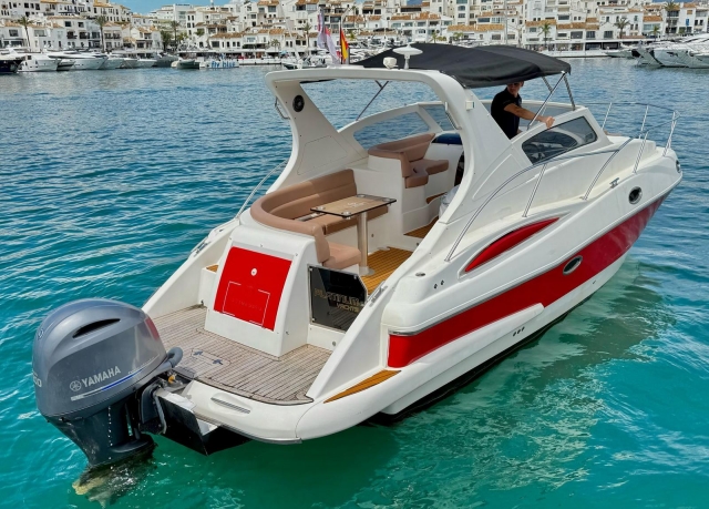  马拉加游艇租赁 