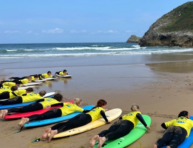  Vieni a lezione di surf