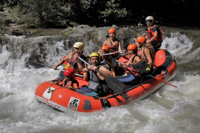 Adrenalina en la balsa
