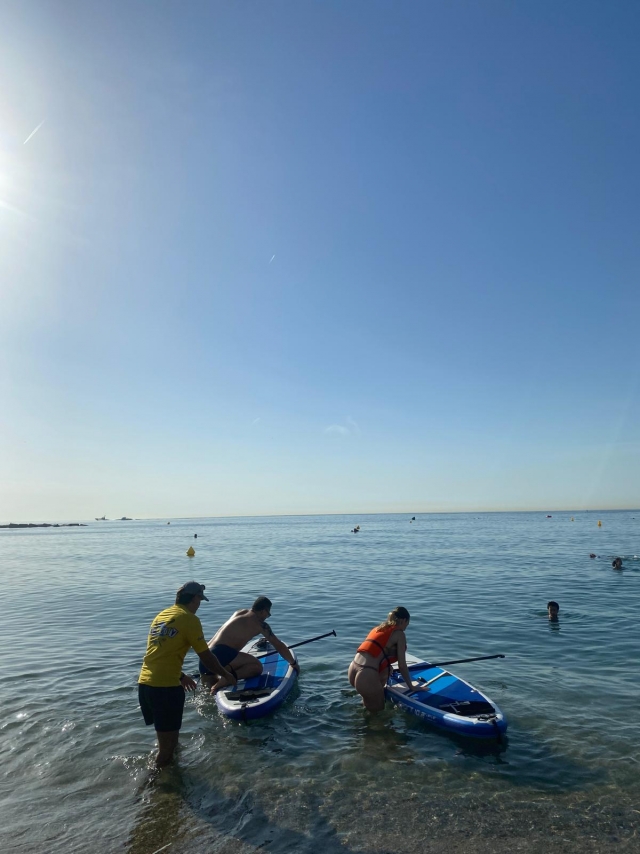 Explora la costa de Barcelona en SUP