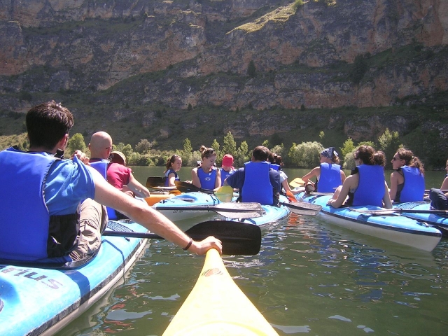 Gruppo di canoe negli Hoces del Duraton 