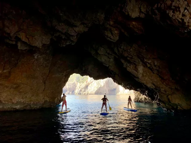 Roca Foradada Paddle-Surf-Tour 2 Stunden 30 Minuten
