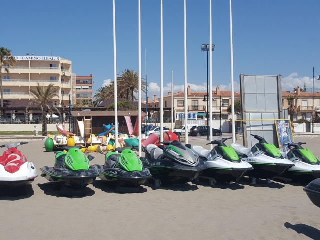 Nuestra flota de motos de agua