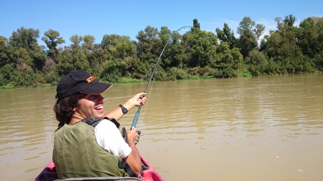 Fishing in kayaks 
