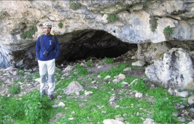 Antes de entrar en la gruta
