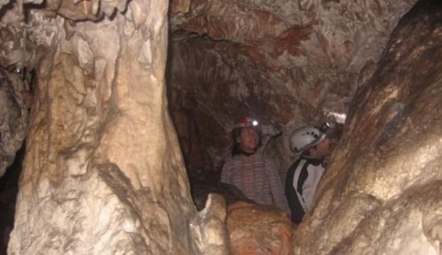 Ruta de espeleologia en Granada