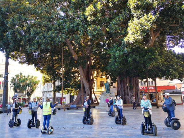Recorriendo la ciudad en segwya