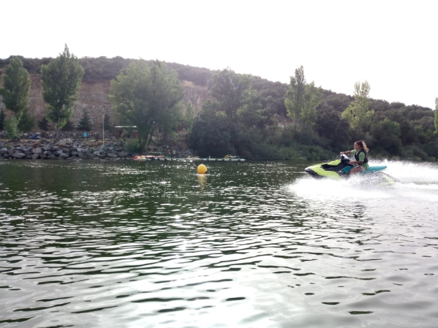  Jet ski route through the reservoir
