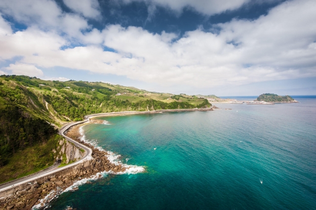  Vol en hélicoptère au-dessus des côtes du Pays Basque