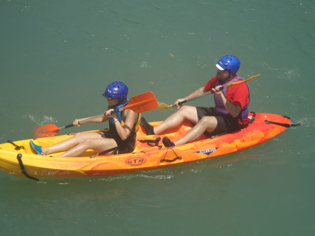 Kayak para compartir en río Cabriel