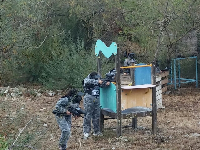  Ripararsi dal nemico 