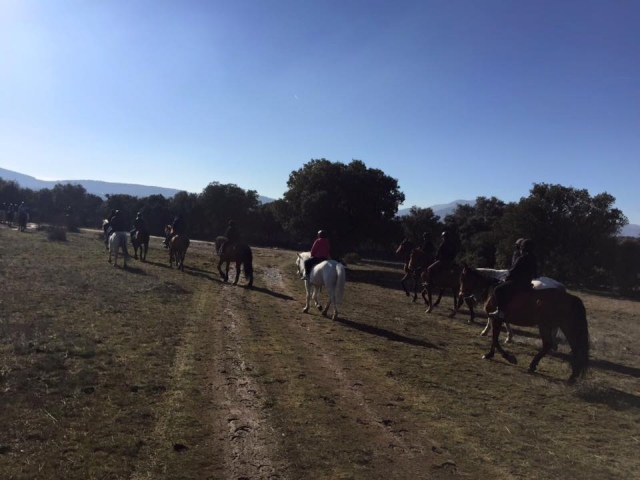 Paseo a caballo por Buitrago de Lozoya