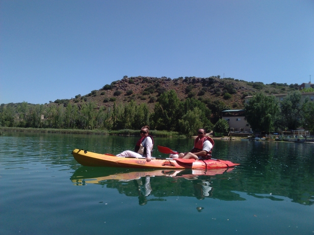  Kayak