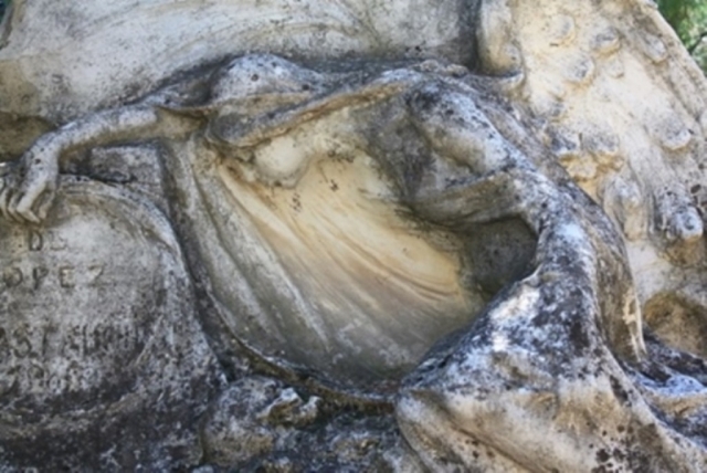  Alter Grabstein 