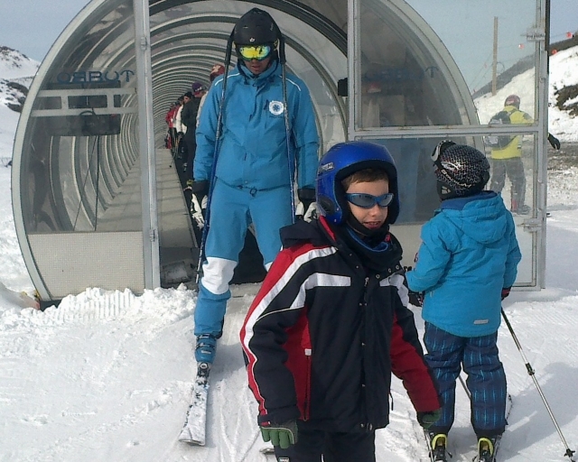  Learn to ski 