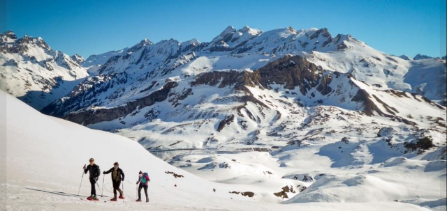  Già solo il panorama vale un'escursione con le ciaspole 
