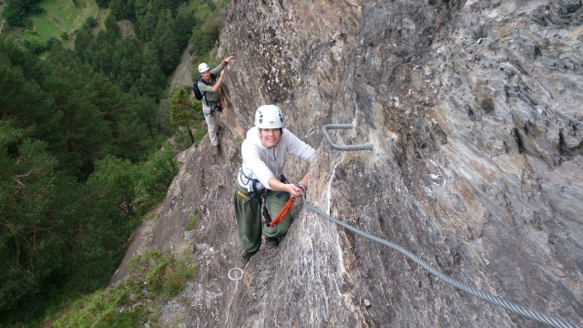  Passage with safety route 