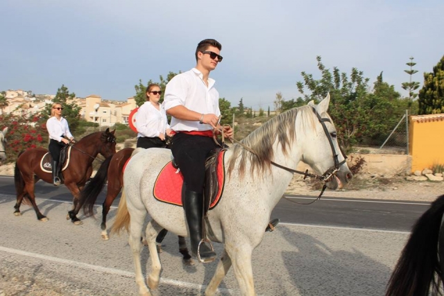  Andar a cavalo 