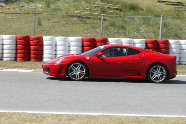  Mettiti al volante della Ferrari 
