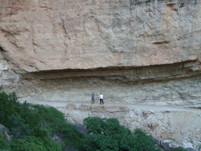 Hiking next to the Cabriel 