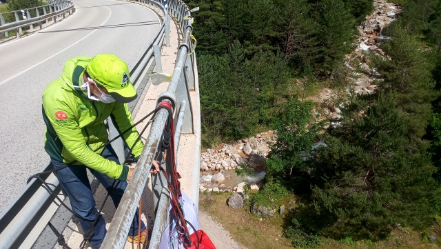  Bungee jump