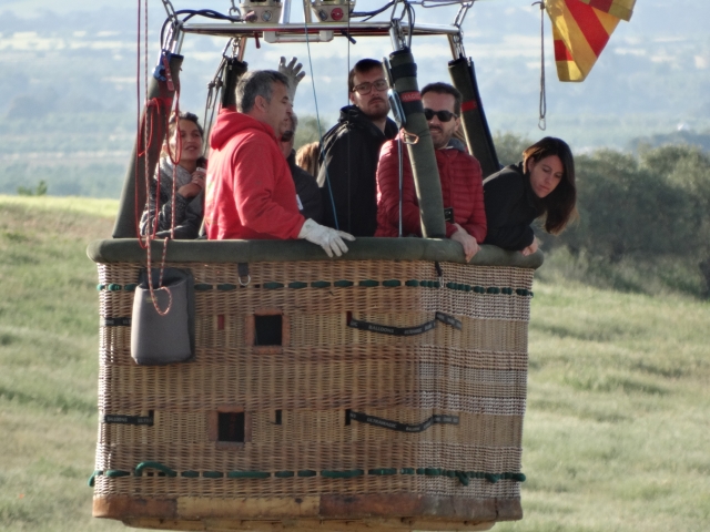  Amigos a bordo do balão 