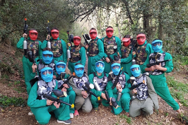 Équipe préparée pour la bataille de paintball