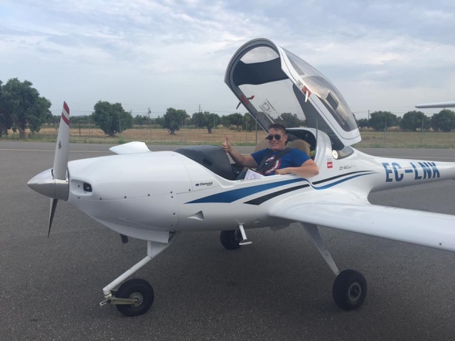  Nella cabina di pilotaggio dell'aereo 