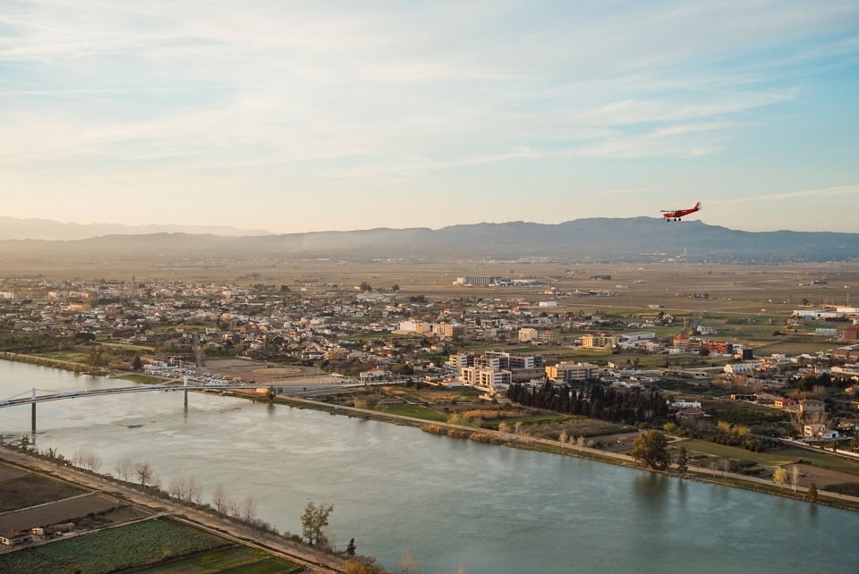  Sorvola il Delta dell'Ebro a bordo di un piccolo aereo 